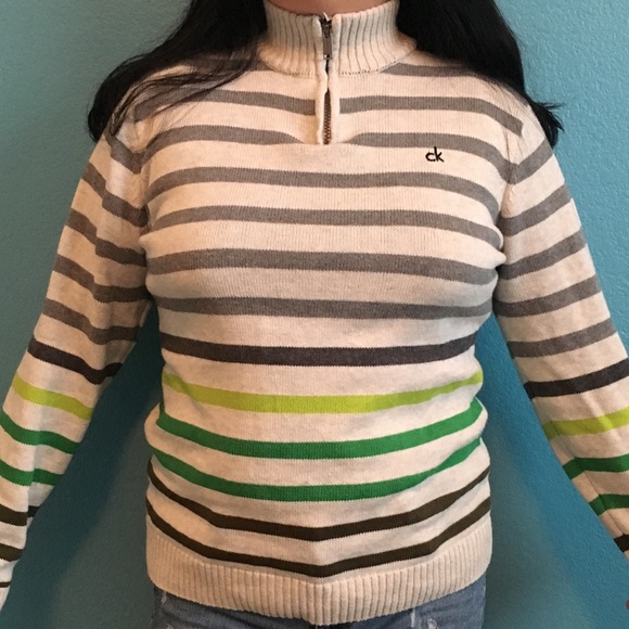 Authentic Calvin Klein sweater - Picture 1 of 4